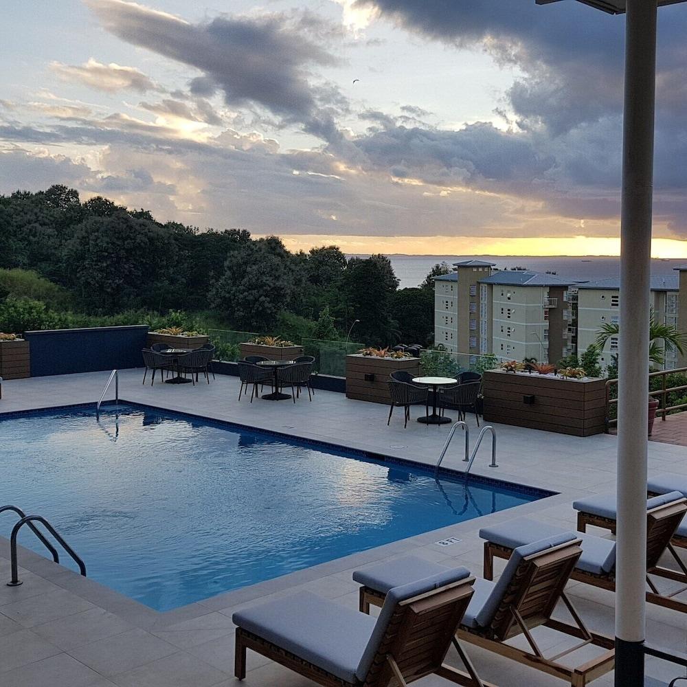 Cara Hotels Trinidad Claxton Bay Bagian luar foto